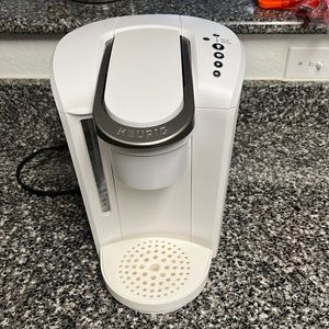 Keurig K-Select® Coffee Maker and Keurig 36 K-Cup Pod Carousel